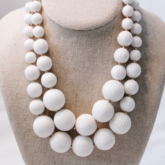 Vintage Jewelry - Vintage - Large Layered Beaded Necklace